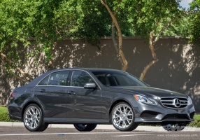 2013 Mercedes-Benz E-Class with Vossen CV2 wheels