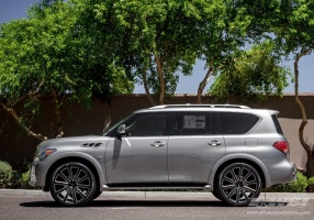 2013 Infiniti QX56 with Gianelle Santoneo wheels
