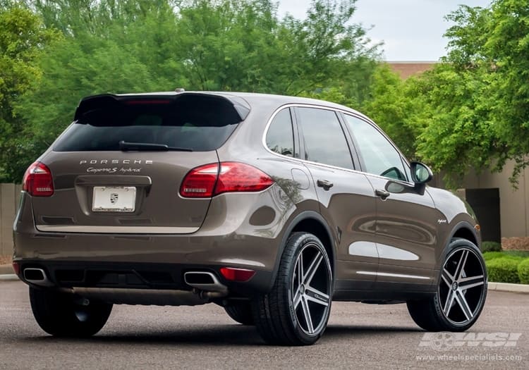 2013 Porsche Cayenne with Giovanna Dramadio-RL wheels