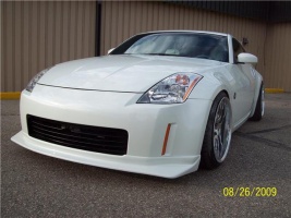 2003 Nissan 350Z with 19x10.5 volk wheels