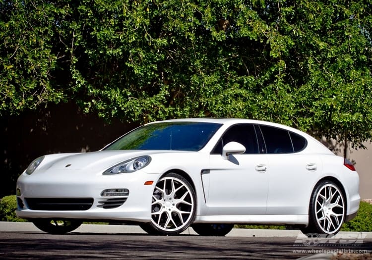 2013 Porsche Panamera with Gianelle Puerto wheels