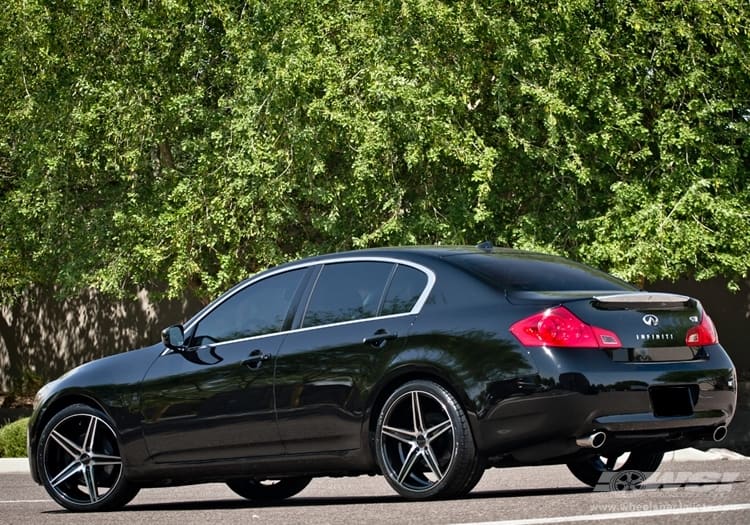 2011 Infiniti G37 with Savini Cast BM-8 wheels