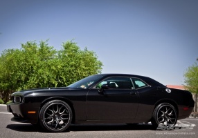 2011 Dodge Challenger with Gianelle Puerto wheels