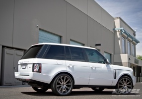 2012 Land Rover Range Rover with Savini Cast BM-3 wheels