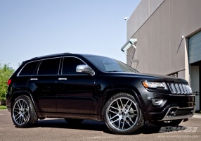 2013 Jeep Grand Cherokee with Giovanna Yerevan wheels