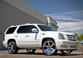 2012 Cadillac Escalade with Koko Kuture Sardinia-6 wheels