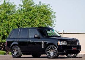 2013 Land Rover Range Rover with Redbourne Dominus wheels