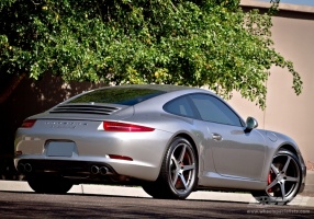 2013 Porsche 911 with CEC 884 wheels