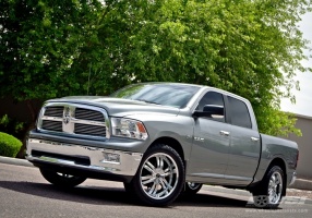 2012 RAM 1500 with Avenue A607 wheels