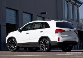 2014 Kia Sorento with Gianelle Cuba-10 wheels