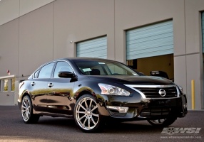 2013 Nissan Altima with Gianelle Cuba-10 wheels