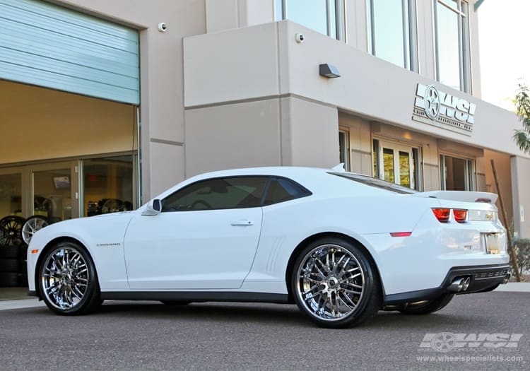 2012 Chevrolet Camaro with Savini SV-25S wheels