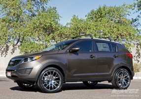 2012 Kia Sportage with Giovanna Kilis wheels