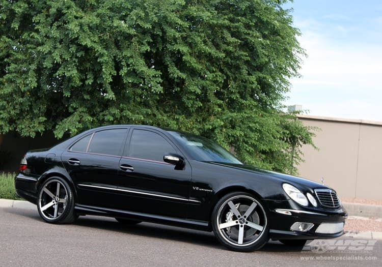 2007 Mercedes-Benz E-Class with Giovanna Mecca wheels