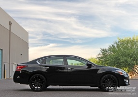 2013 Nissan Altima with Gianelle Spidero-5 wheels