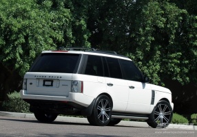 2010 Land Rover Range Rover Sport with CEC 883 wheels