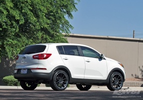 2012 Kia Sportage with Giovanna Lindos wheels