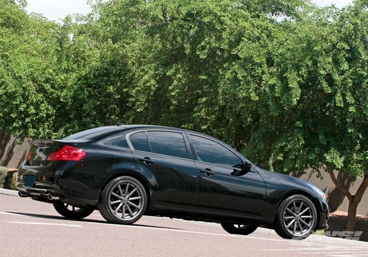 2011 Infiniti G37 with Vossen CV1 wheels