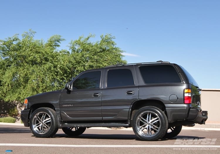 2009 GMC Yukon with Avenue A607 wheels