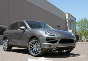 2012 Porsche Cayenne with Giovanna Kilis wheels