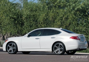2012 Infiniti M56 with Vossen CV5 wheels