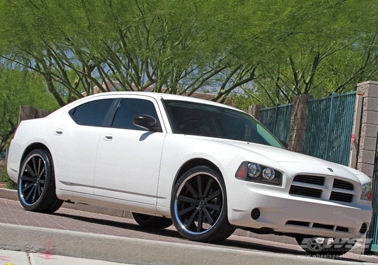 2009 Dodge Charger with Gianelle Santo-2SS wheels
