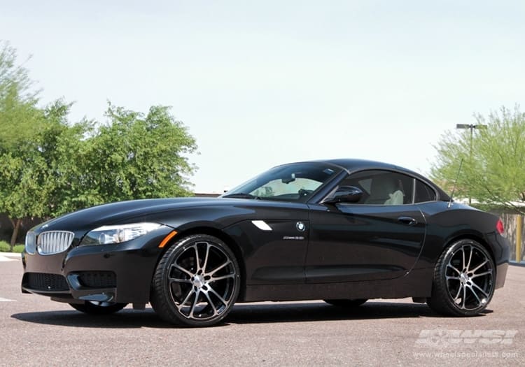 2012 BMW Z4 with CEC 882 wheels