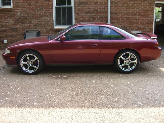 1995 Nissan S14 with 18x8 NISSAN 350Z wheels