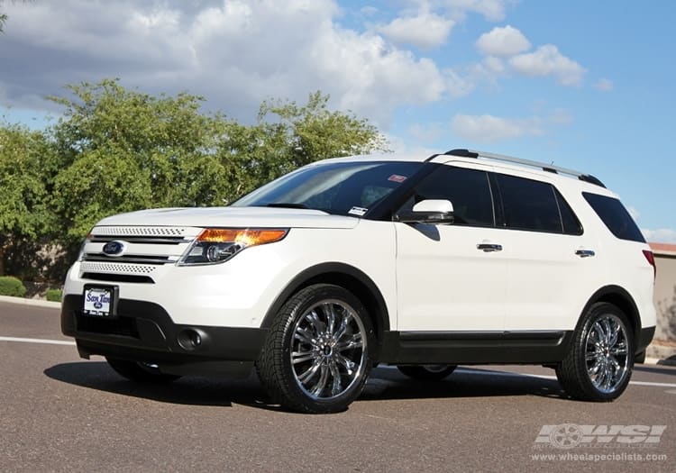 2013 Ford Explorer with MKW Avenue A601 wheels
