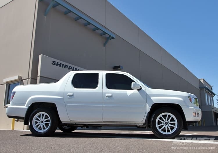 2010 Honda Ridgeline with Enkei G5 wheels