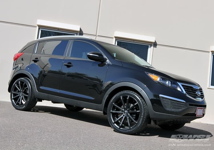 2012 Kia Sportage with Gianelle Spidero-5 wheels