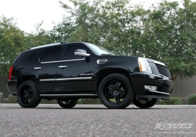 2010 Cadillac Escalade with MKW M105 wheels