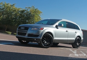 2011 Audi Q7 with Giovanna Kilis wheels