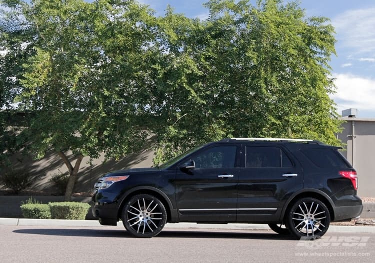 2012 Ford Explorer with Giovanna Kilis wheels