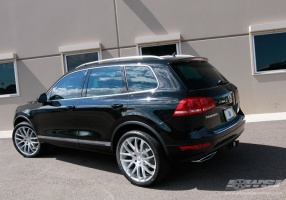2012 Volkswagen Touareg with Giovanna Kilis wheels