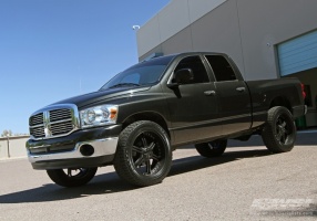 2008 Dodge Ram 2500 with Giovanna Gianelle Mallorca wheels