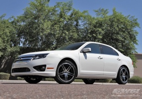 2011 Ford Fusion with MKW M107 wheels