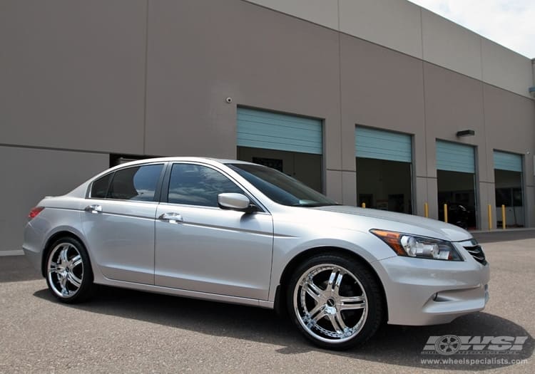 2011 Honda Accord with MKW M105 wheels