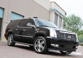 2010 Cadillac Escalade with MKW M105 wheels