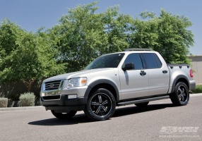 2008 Ford Explorer with MKW M105 wheels