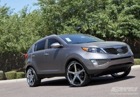 2011 Kia Sportage with Giovanna Dalar-5V wheels
