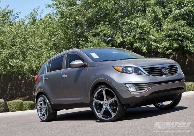 2011 Kia Sportage with Giovanna Dalar-5V wheels