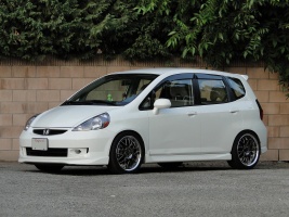 2007 Honda Fit with 17x7 WORK Termist TM-1 Reloaded wheels