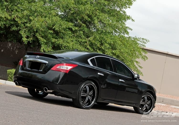2010 Nissan Maxima with MKW M105 wheels