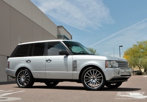2009 Land Rover Range Rover with Giovanna Martuni wheels