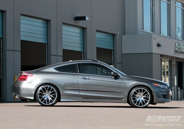 2009 Honda Accord with Giovanna Kilis wheels