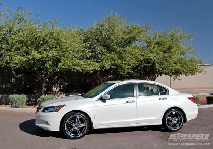 2011 Honda Accord with Enkei AKP wheels