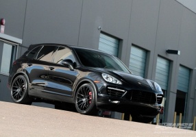 2011 Porsche Cayenne with Giovanna Kilis wheels