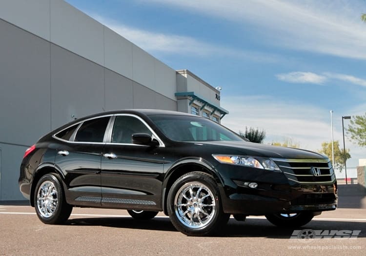 2011 Honda Accord Crosstour with Enkei LF-10 wheels