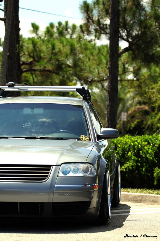 2003 Volkswagen Passat with 18x10 Kranson Forged Klassics wheels